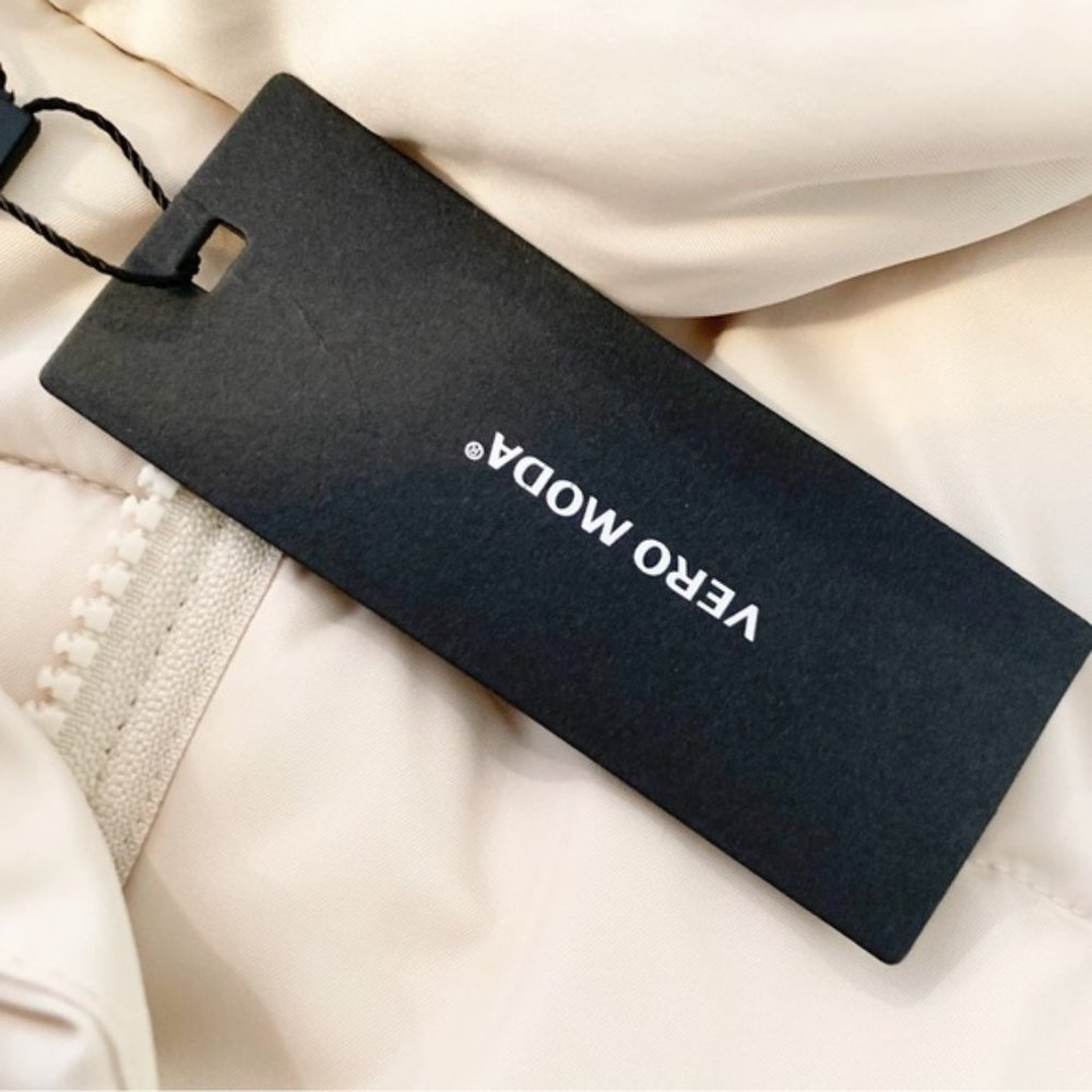 Vero Moda Puffer Stella Quilted Long Coat Cream Oatmeal M NWT - Picture 9 of 11